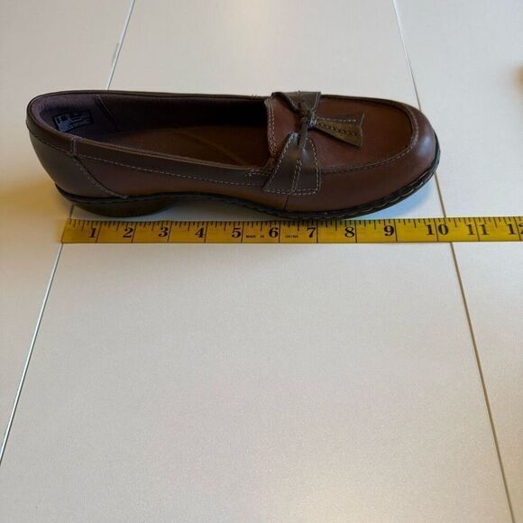 NEW Clarks Ashland Bubble Two Tone Brown Slip On Loafer Sz 7.5 Academia, Preppy - Picture 9 of 12